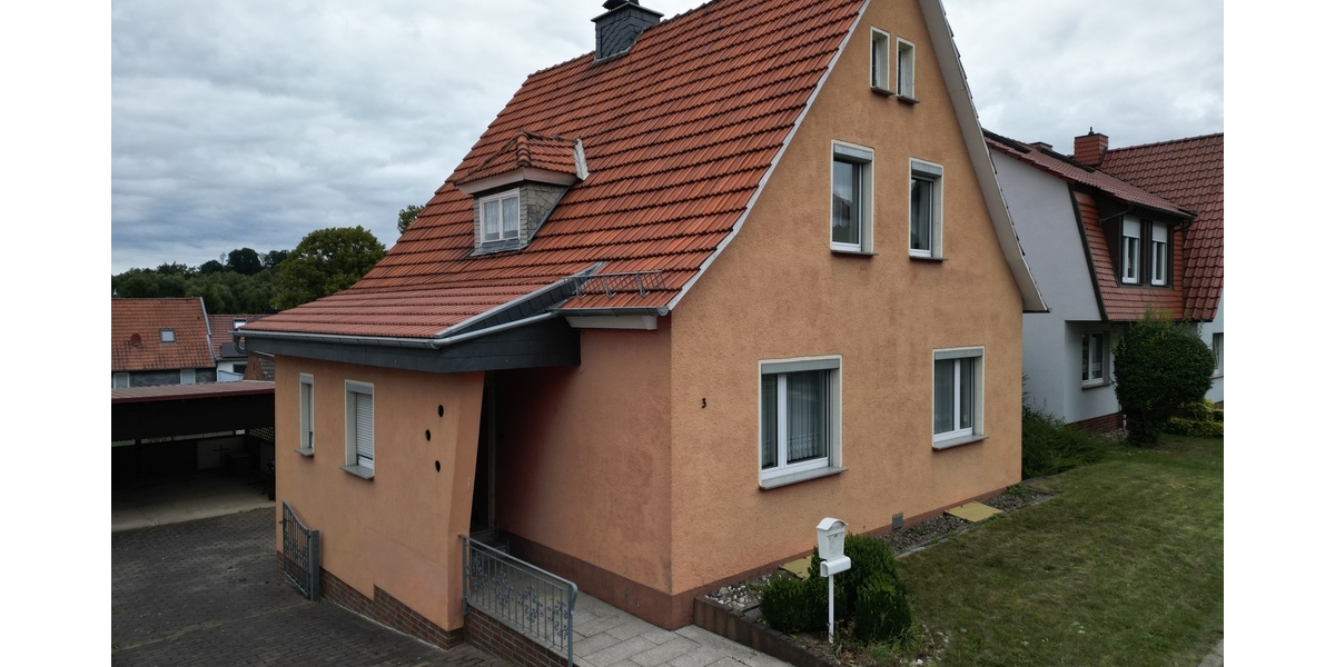 Solides Einfamilienhaus mit Potenzial in ruhiger Lage von Leinefelde-Worbis / OT Wingerode - Einfamilienhaus Leinefelde/ Wingerode | Angebot:25867000