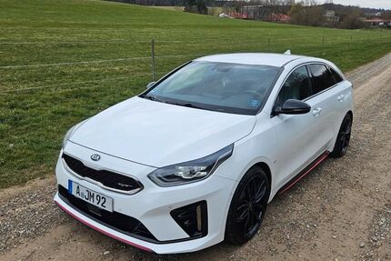 Kia pro ceed / ProCeed 113.500 km 19.500 &euro; Augsburg 86150