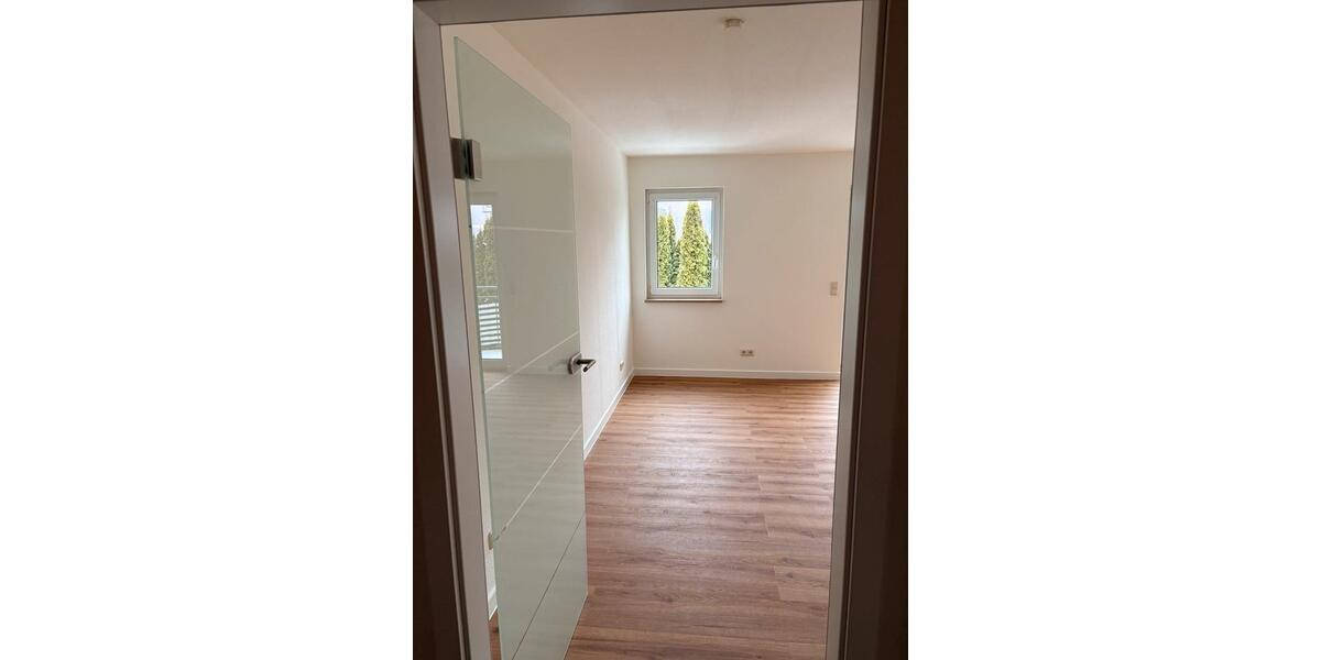 Etagenwohnung Frankenberg (Sachsen) - 2 Zimmer, 52 m&sup2;, 320&euro; | Angebot:25830284