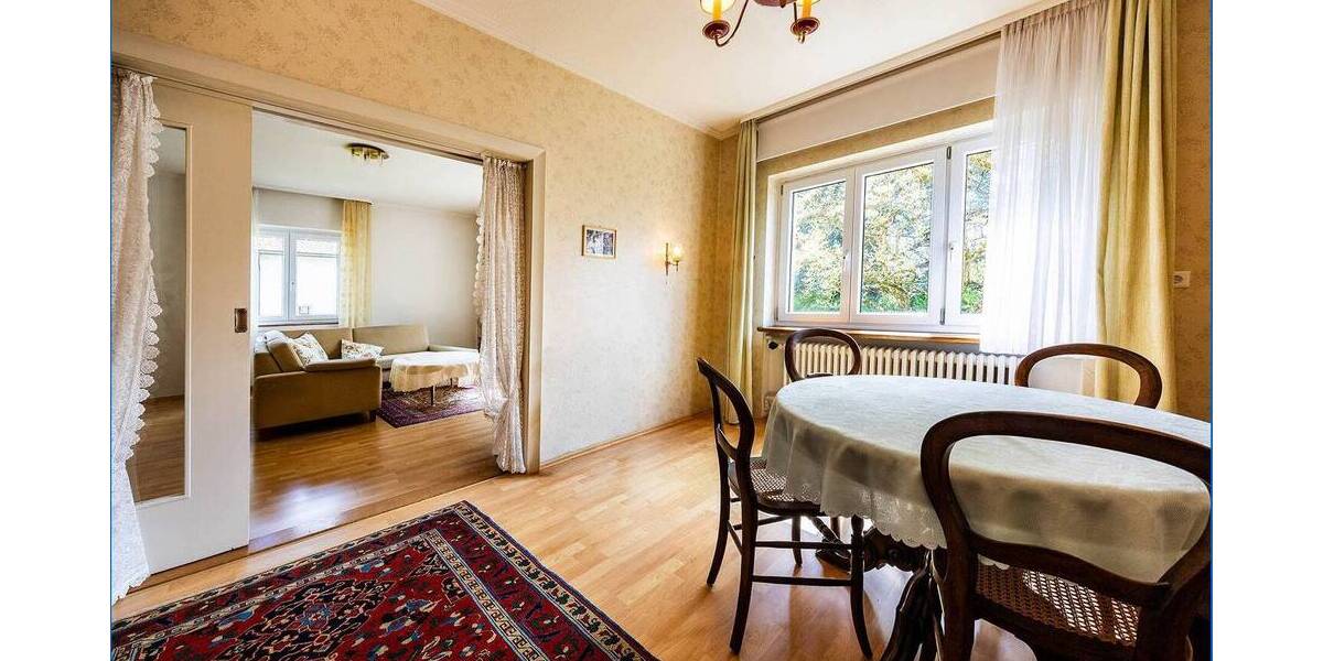 Einfamilienhaus Singen - 7 Zimmer, 240 m&sup2;, 695.000&euro; | Angebot:26364115