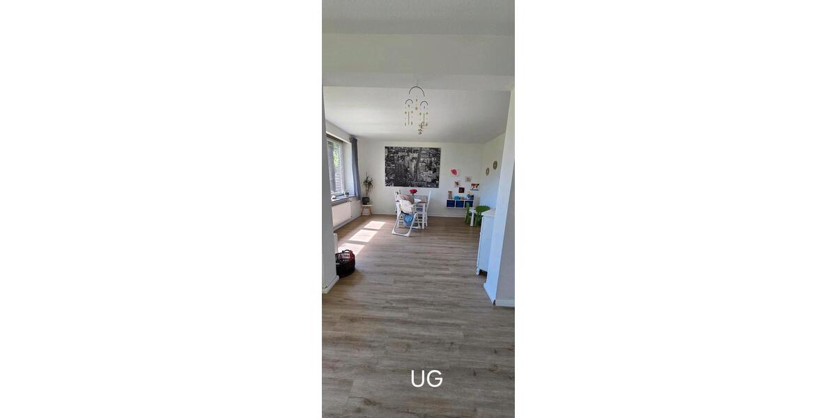 Einfamilienhaus Wesselburen - 11 Zimmer, 250 m&sup2;, 399.000&euro; | Angebot:26184303