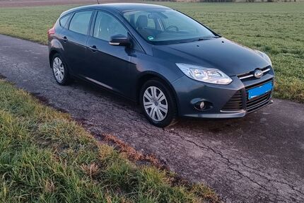 Ford Focus 84.300 km 6.300 &euro; Ehingen 89584
