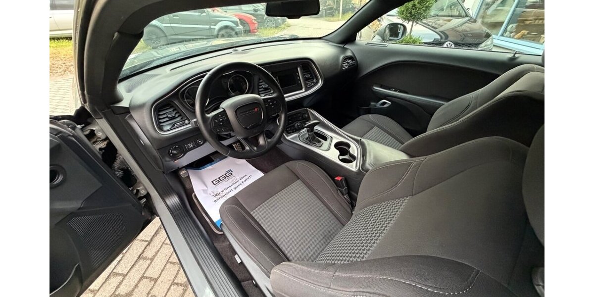 Dodge Challenger 108.000 km 21.500 &euro; Rudolstadt 07407