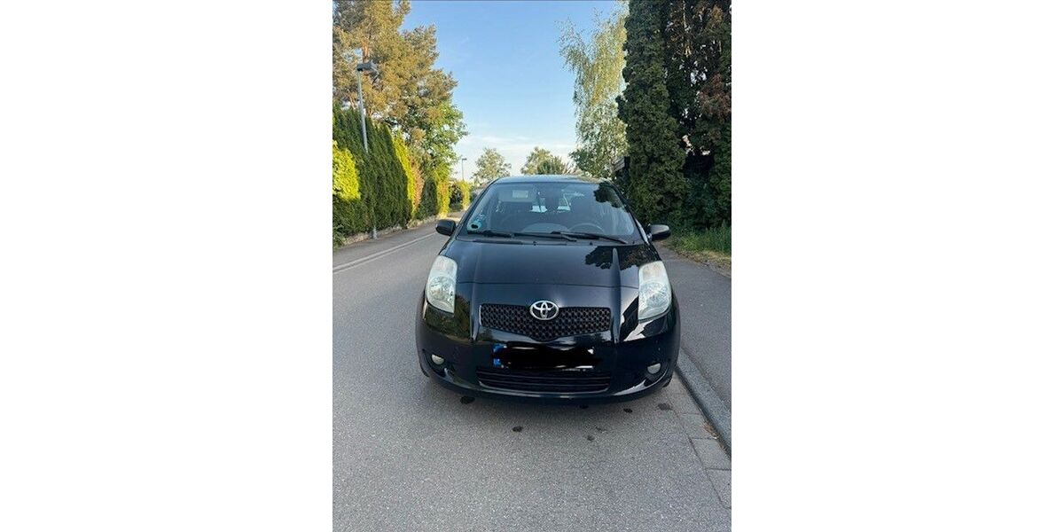 Toyota Yaris 205.000 km 1.499 &euro; Herrenberg 71083
