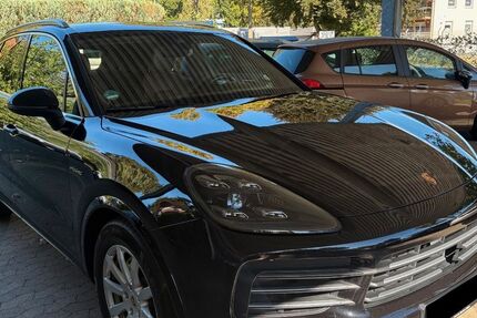 Porsche Cayenne 82.016 km 60.999 € Königslutter 38154