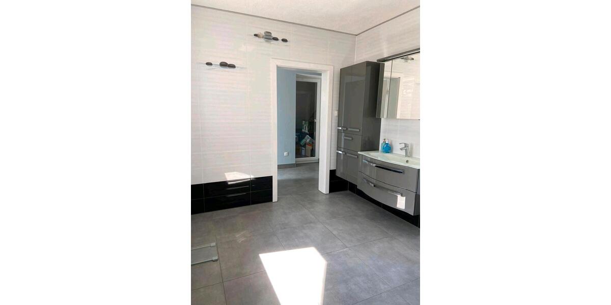 Dachgeschoßwohnung Meinersen - 3 Zimmer, 130 m&sup2;, 249.000&euro; | Angebot:26757549