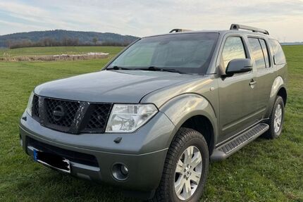 Nissan Pathfinder 249.000 km 8.990 &euro; Heideck 91180