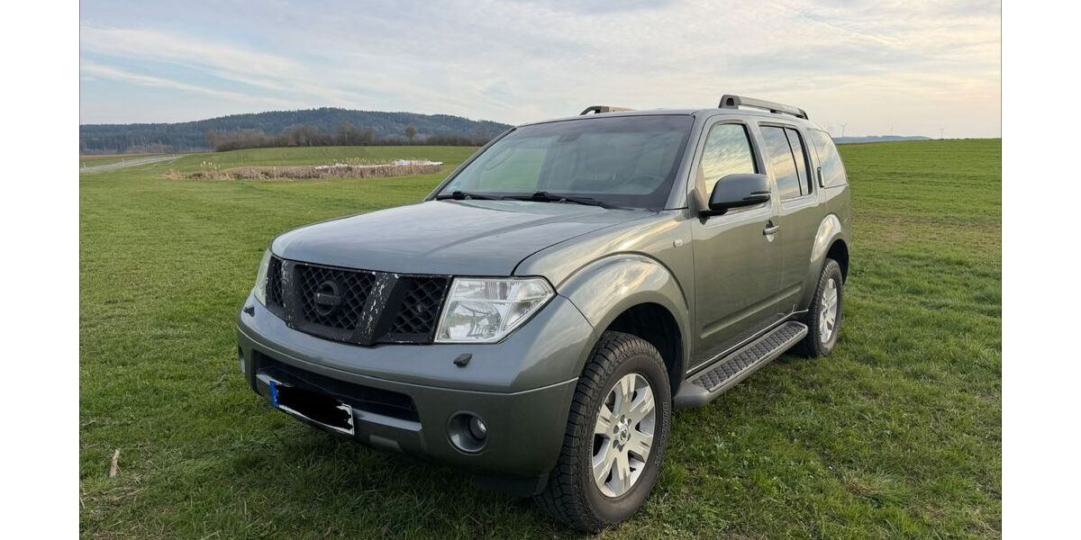 Nissan Pathfinder 249.000 km 8.990 &euro; Heideck 91180