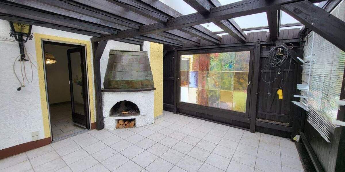 Mehrfamilienhaus, Wohnhaus Sinzing Saxberg - 6 Zimmer, 207 m&sup2;, 399.000&euro; | Angebot:25745210