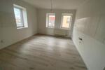 Etagenwohnung Eisenberg - 3 Zimmer, 90 m&sup2;, 700&euro; | Angebot:26252586