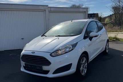 Ford Fiesta 230.135 km 2.100 &euro; Nideggen 52385
