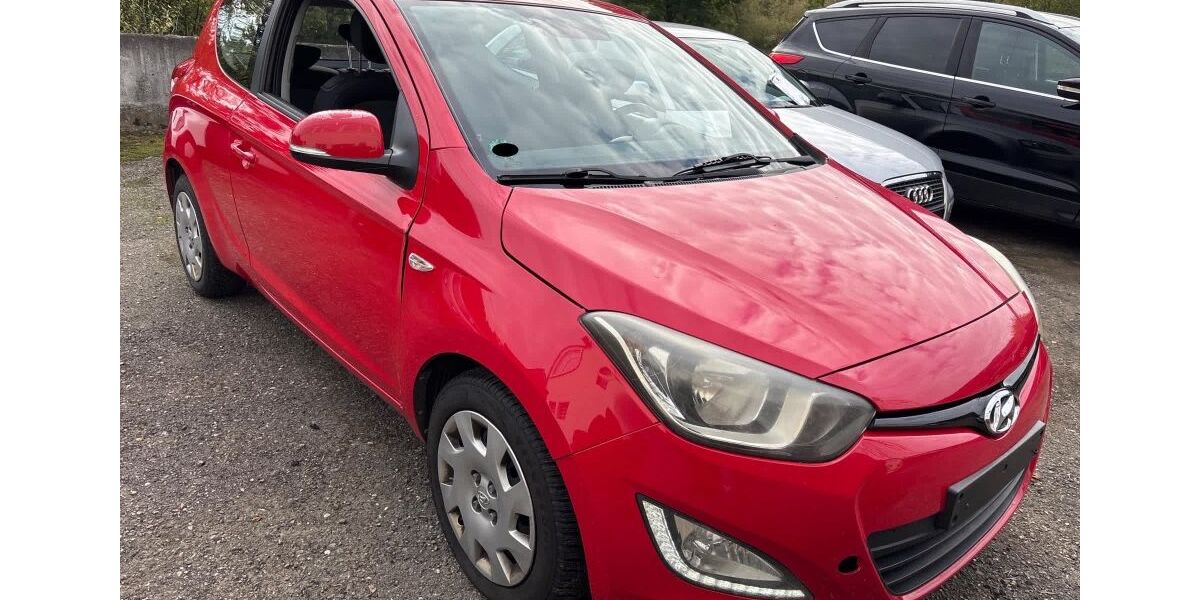 Hyundai i20 162.000 km 2.990 &euro; Chemnitz 09114