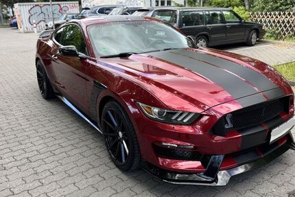 Ford Mustang 94.000 km 22.900 € Berlin 12359