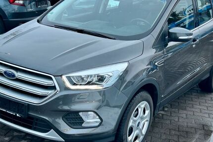 Ford Kuga 53.549 km 13.690 &euro; Wasungen 98634