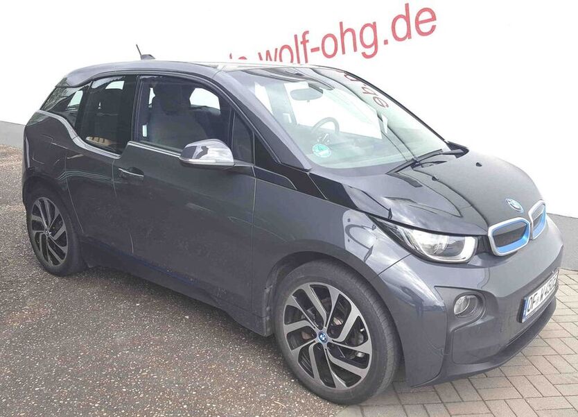 i3