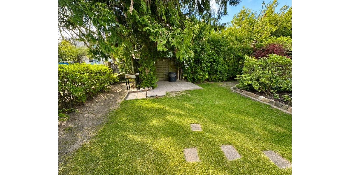 Architektenbungalow mit besonderer Raumhöhe und Südwestterrasse - Bungalow Berlin Tempelhof-Schöneberg | Angebot:26991749
