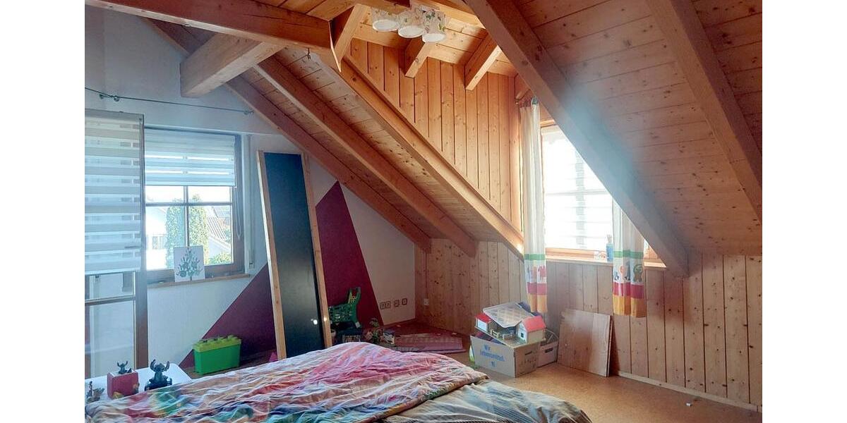 Einfamilienhaus Wangen - 7.5 Zimmer, 230 m&sup2;, 2.250&euro; | Angebot:24561122