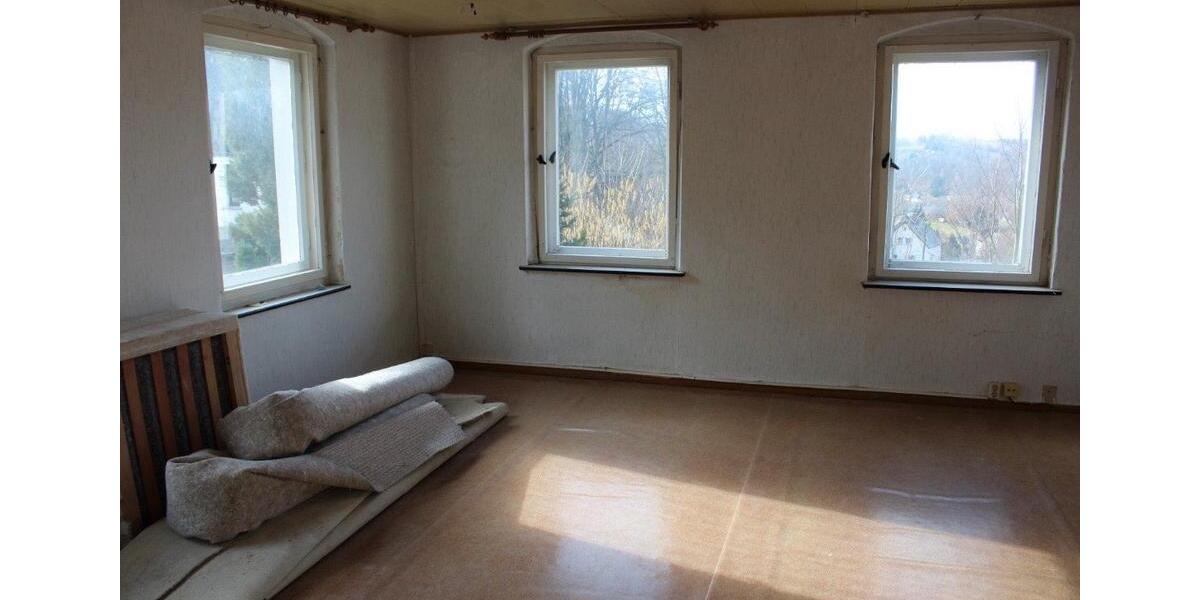 Mehrfamilienhaus, Wohnhaus Grünhainichen - 11 Zimmer, 250 m&sup2;, 130.000&euro; | Angebot:26791458