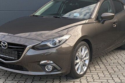 Mazda 3 99.990 km 10.480 &euro; Hoyerswerda 02977