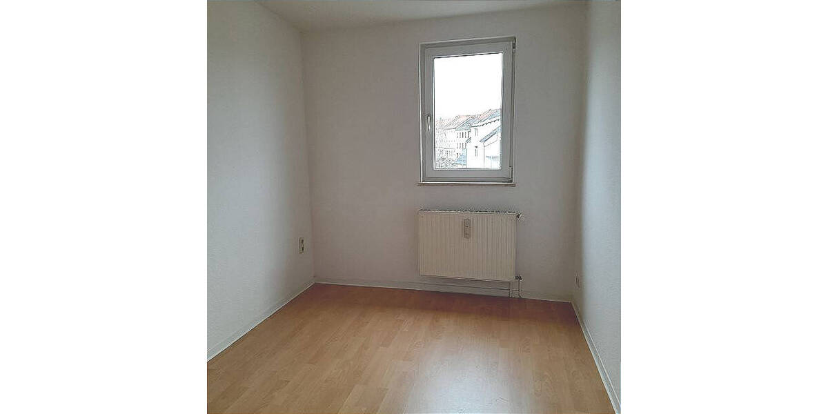 Kaufpreis erschwinglich auch für Eigennutzer im Stadtteil Marienthal - Mehrfamilienhaus, Wohnhaus Zwickau Marienthal | Angebot:26405893