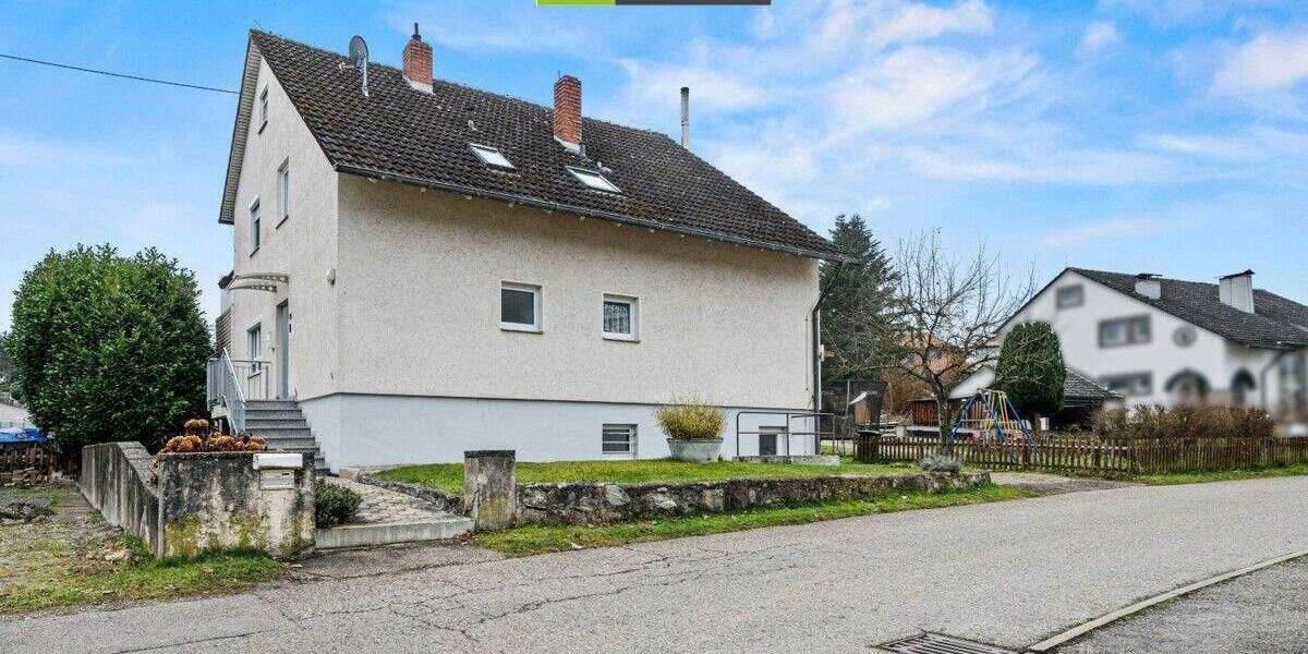 Mehrfamilienhaus, Wohnhaus Aulendorf - 7 Zimmer, 144 m&sup2;, 415.000&euro; | Angebot:25693536