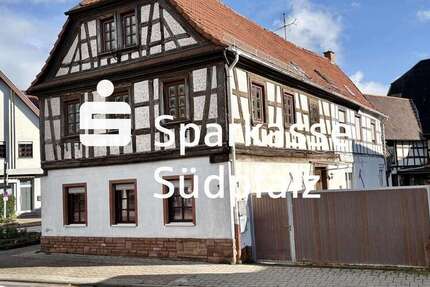 Wohnung zum Kaufen in Offenbach 149.000 € 202.46 m² 7 zimmer