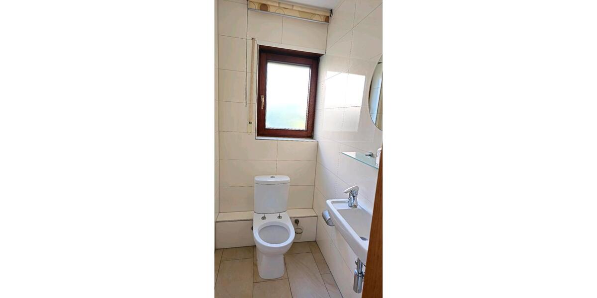 Etagenwohnung Leimen - 3 Zimmer, 98 m&sup2;, 1.200&euro; | Angebot:25298775