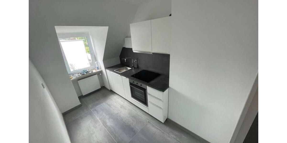 Dachgeschoßwohnung Augsburg Hochzoll - 2 Zimmer, 50 m&sup2;, 990&euro; | Angebot:25876487