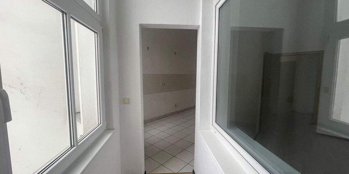Etagenwohnung Görlitz Innenstadt - 3 Zimmer, 89 m&sup2;, 95.000&euro; | Angebot:25662995