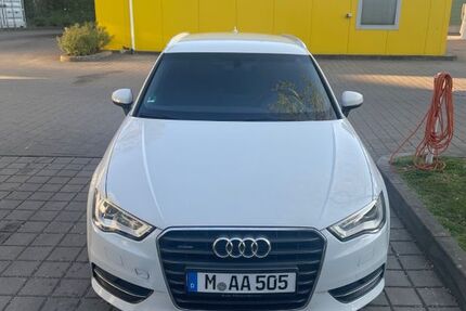 Audi A3 243.000 km 9.800 &euro; München 81925