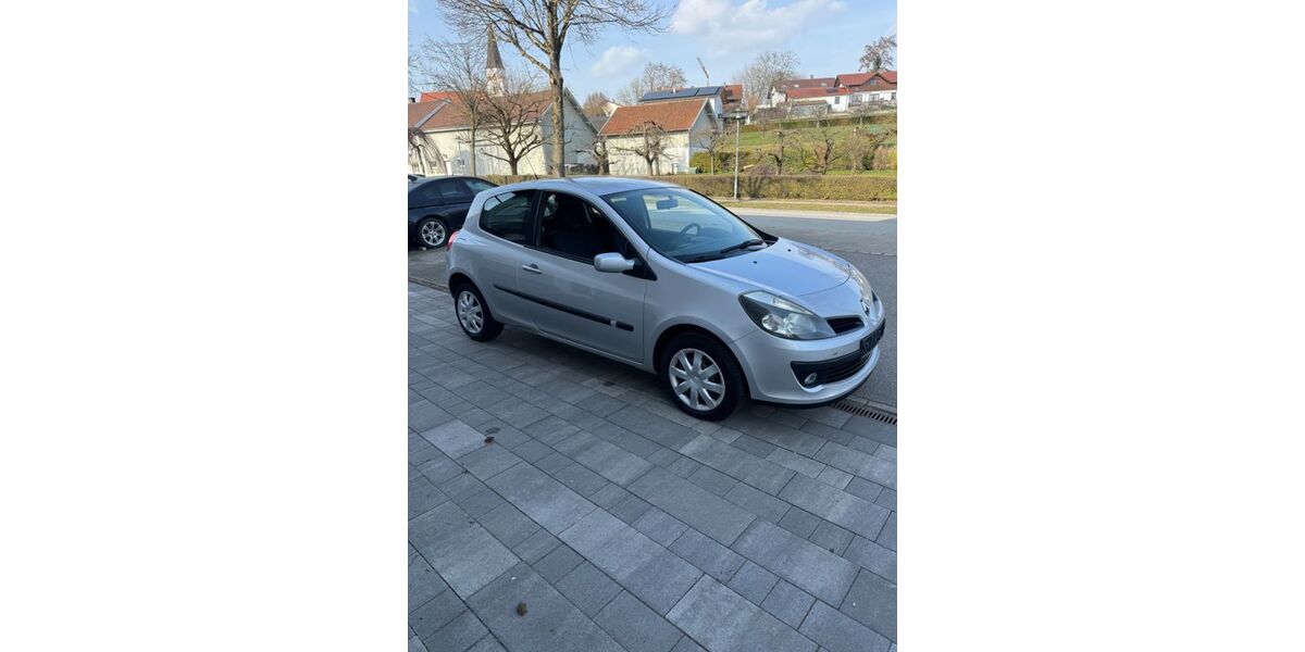 Renault Clio 62.731 km 3.500 &euro; Falkenberg 84326