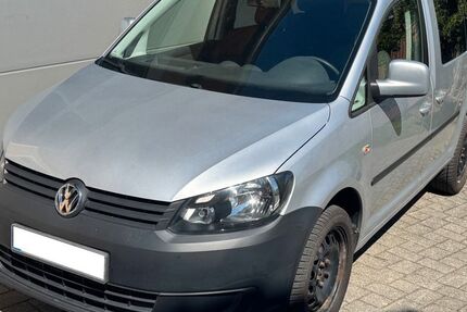 VW Caddy 172.100 km 9.500 &euro; Kulmbach 95326