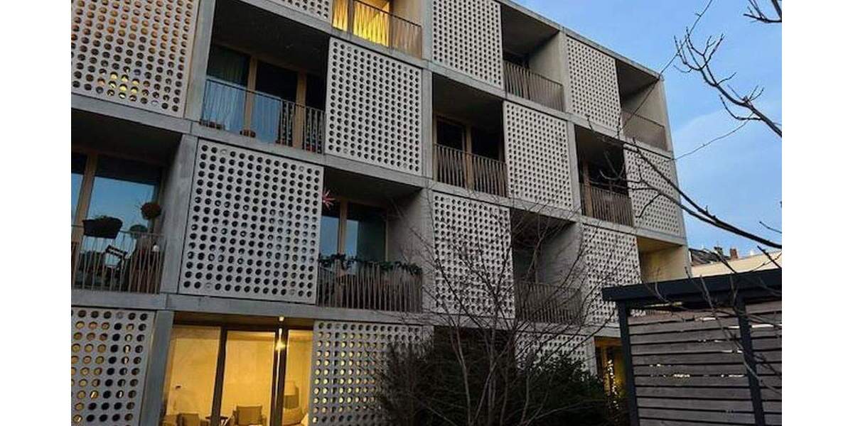 Etagenwohnung Düsseldorf Friedrichstadt - 2 Zimmer, 93 m&sup2;, 1.674&euro; | Angebot:25760537