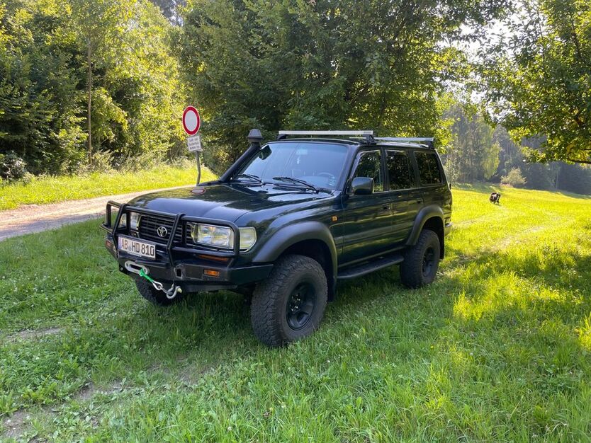 Toyota Land Cruiser 259.000 km 45.500 € Goldbach 63773