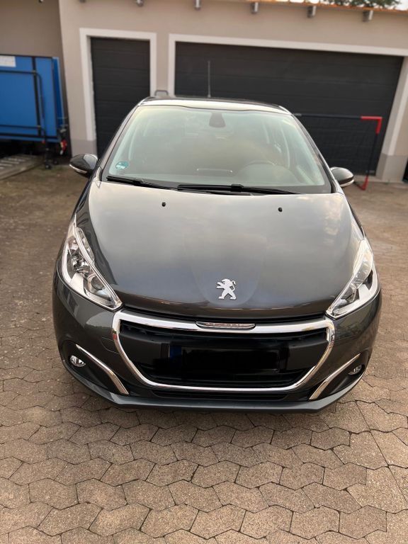 Peugeot 208 50.000 km 7.700 € Homburg 66424