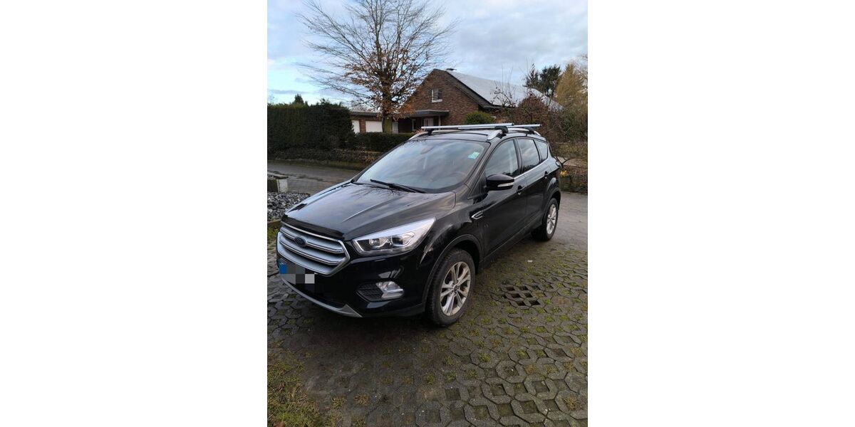 Ford Kuga 130.000 km 11.900 &euro; Spenge 32139