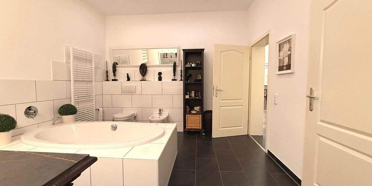Etagenwohnung Hanau Lamboy - 3 Zimmer, 124 m&sup2;, 1.600&euro; | Angebot:24876555