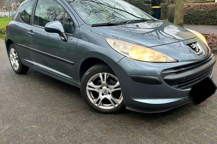 Peugeot 207 125.903 km 1.850 &euro; Köln 51067