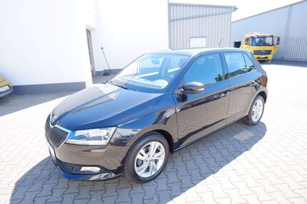 Skoda Fabia 51.950 km 12.390 &euro; Coburg 96450