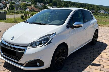 Peugeot 208 72.000 km 8.490 &euro; Sinsheim 74889