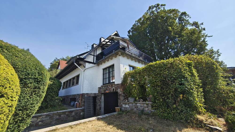 Einfamilienhaus Schlangenbad - 6 Zimmer, 188 m&sup2;, 2.400&euro; | Angebot:27323887