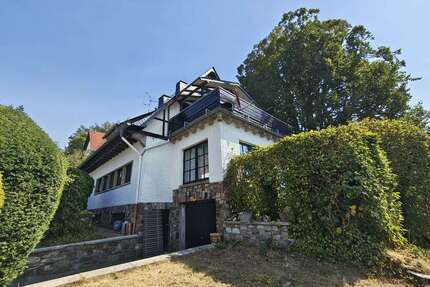 Haus Schlangenbad - 6 Zimmer, 188 m&sup2;, 2.400&euro; | Angebot:27323887