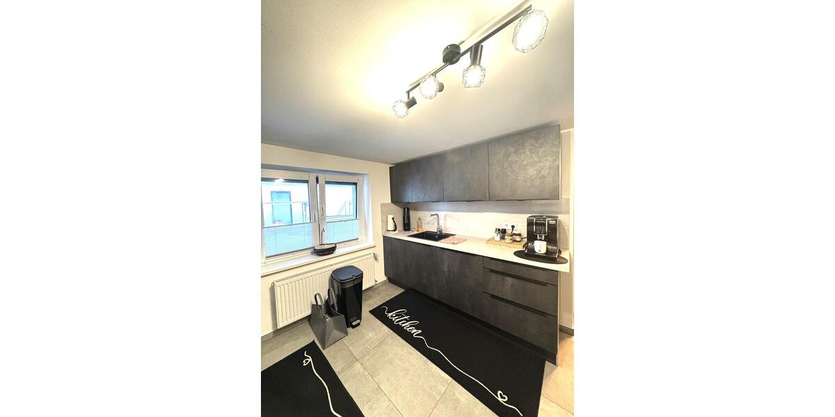 Einfamilienhaus Wiesbaden - 4.5 Zimmer, 110 m&sup2;, 1.695&euro; | Angebot:24740313