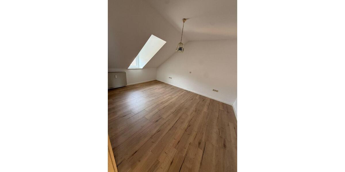 Etagenwohnung Neustadt an der Weinstraße Diedesfeld - 4 Zimmer, 100 m&sup2;, 950&euro; | Angebot:26688069