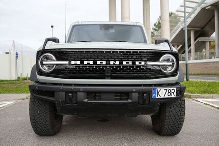 Ford Bronco 28.000 km 49.900 &euro; Kraków 30-65