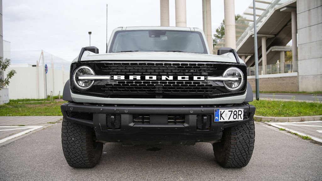 Ford Bronco 28.000 km 49.900 &euro; Kraków 30-65