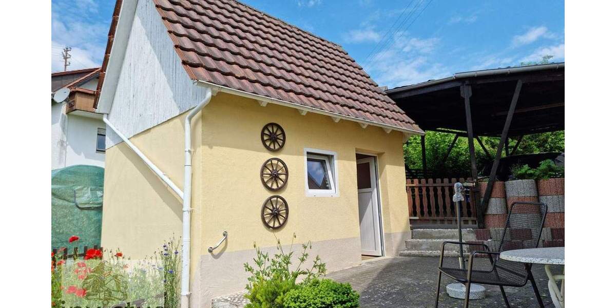 Mehrfamilienhaus, Wohnhaus Obersulm Willsbach - 7 Zimmer, 144 m&sup2;, 449.000&euro; | Angebot:25691749