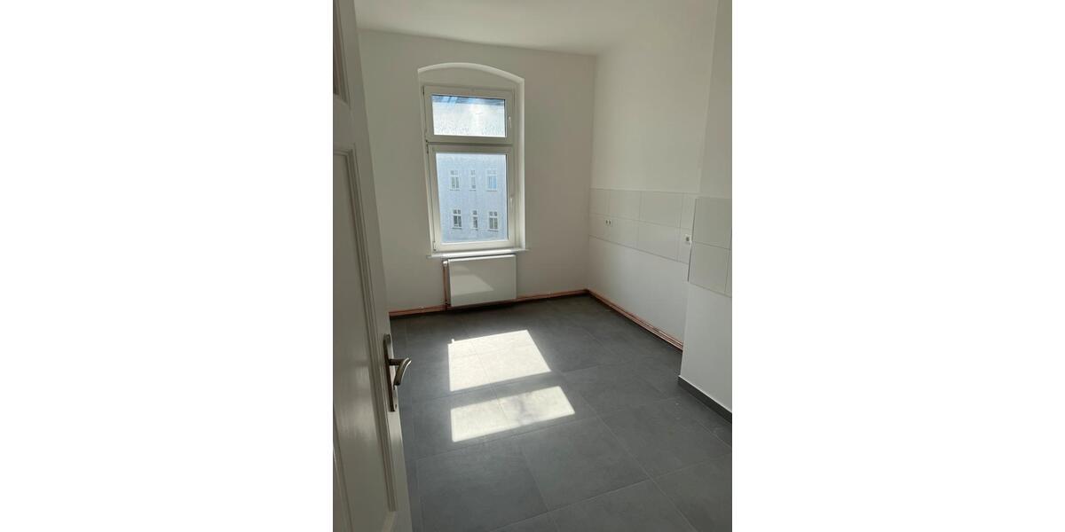 Etagenwohnung Oranienburg - 4 Zimmer, 98 m&sup2;, 999&euro; | Angebot:26681688