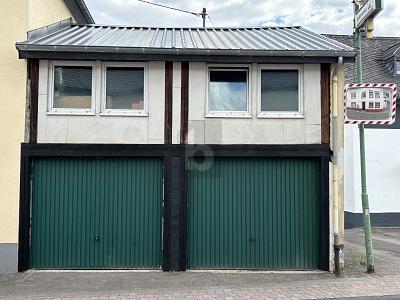 RENOVIERT, DOPPELGARAGE, VERMIETUNG MÖGLICH - Zweifamilienhaus Dreis | Angebot:27145240