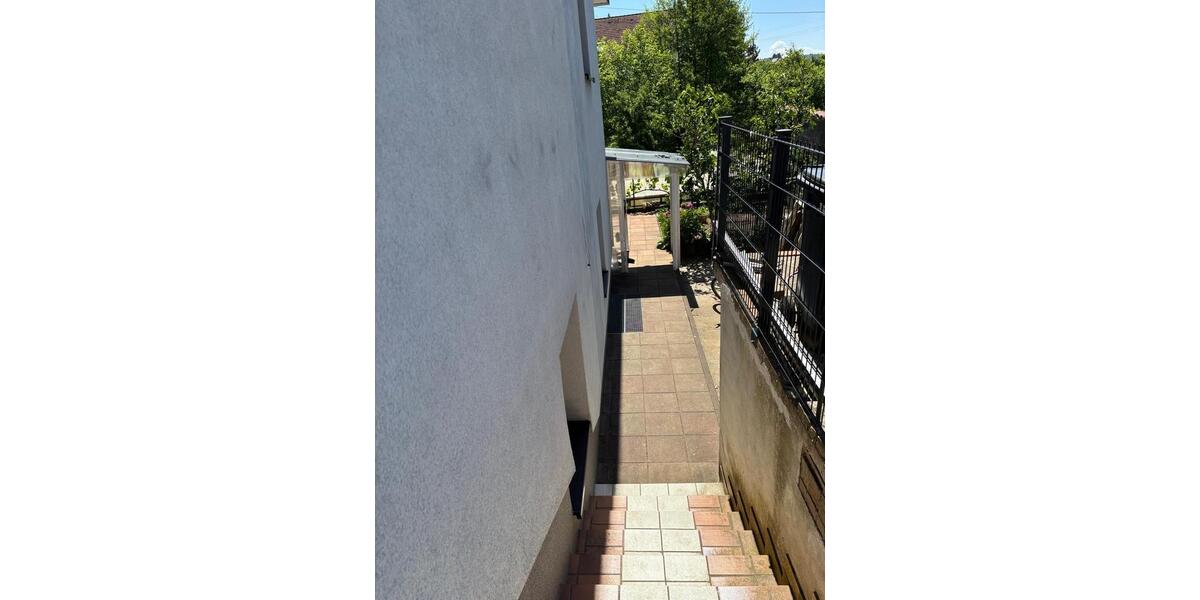 Einfamilienhaus Heusweiler - 8 Zimmer, 250 m&sup2;, 320.000&euro; | Angebot:27270637